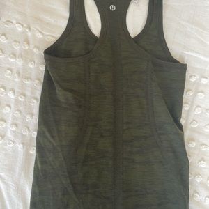 Lululemon Swiftly Tech Racerback Tank - Size 4